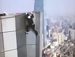 Daredevil Rooftopper Falls To His Death In China
