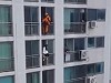 Rescuer Cleverly Prevents A Suicide
