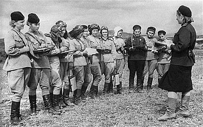 Ww2 German Female Porn - Historical Photos 03