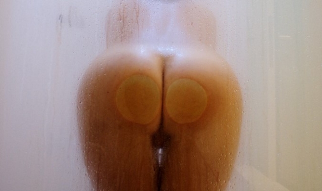 Asses On Glass 02