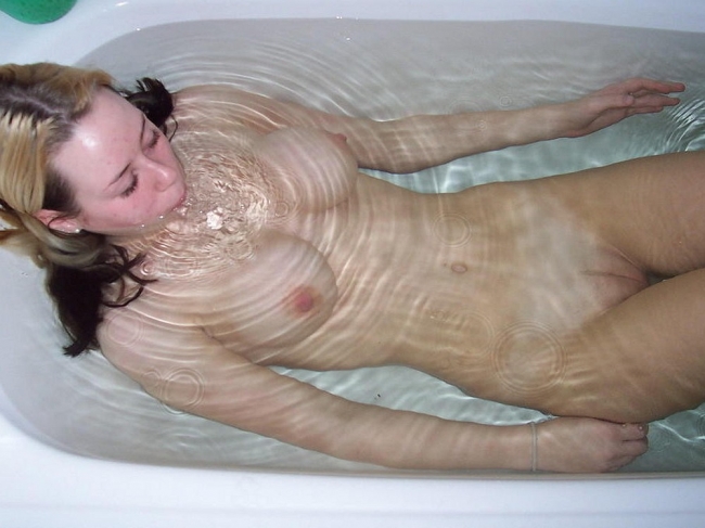 Bathtime 08
