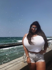 Big Boobs 32