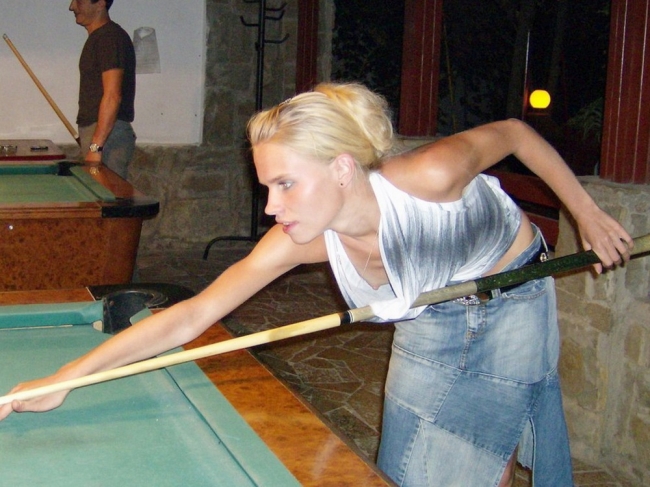 Billiard Babes 28