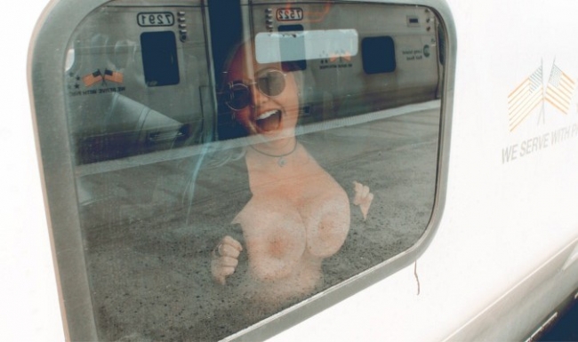 Boobs On Glass 04