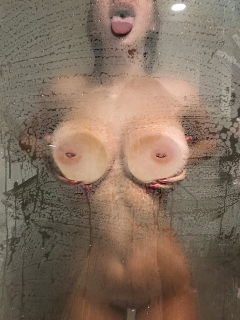 Boobs On Glass 07