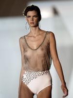 Catwalk Nips 23