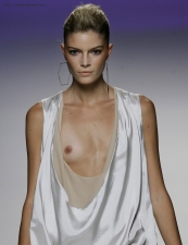 Catwalk Nips 33