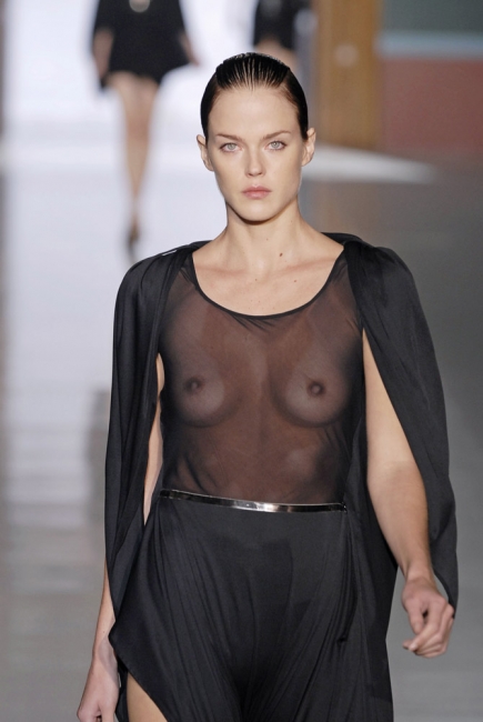 Catwalk Nips 63