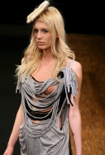 Catwalk Nips 02