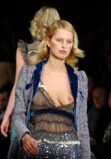 Catwalk Nips 15