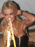 6749 Tara Reid