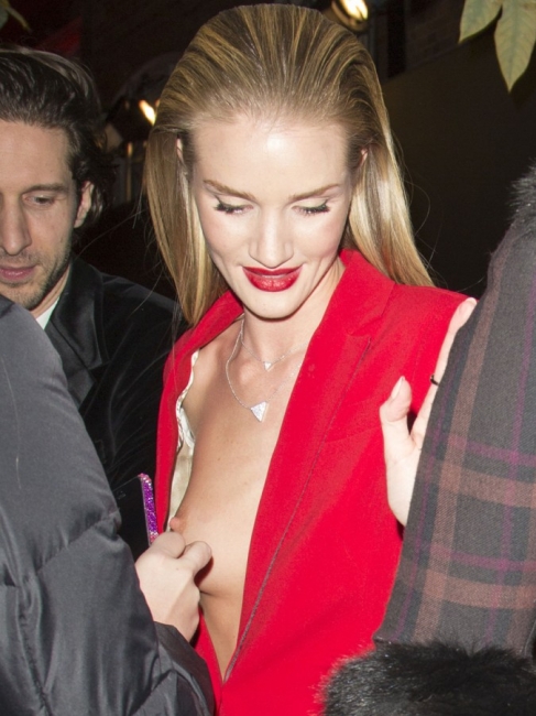 1008 Rosie Huntington Whiteley