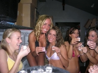 Drunk Girls 01