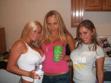 Drunk Girls 22