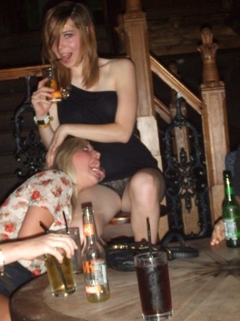 Drunk Girls 11