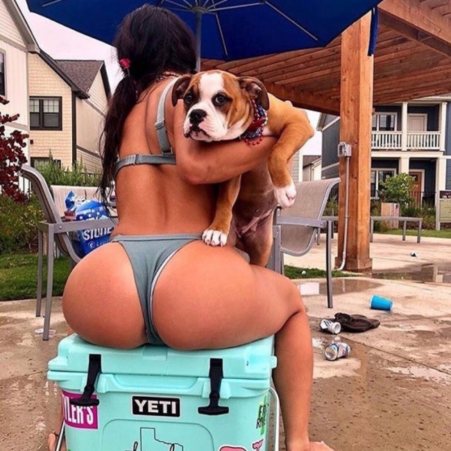 Girls And Dogs 24