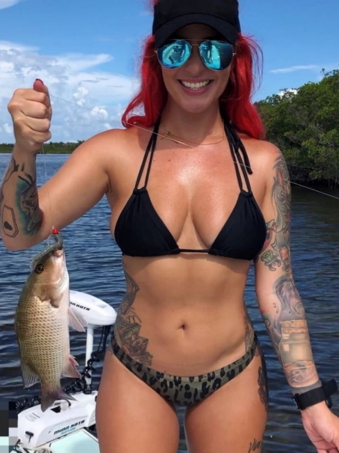 Girls Fishing 07