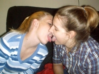 Girls Kissing 16