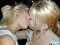 Girls Kissing 12