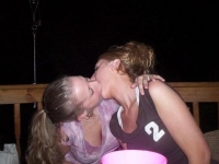 Girls Kissing 16