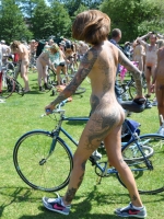 Girls On Bikes 16