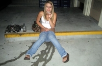 Girls Peeing 07