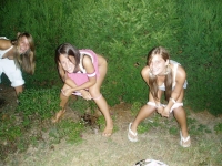 Girls Peeing 09