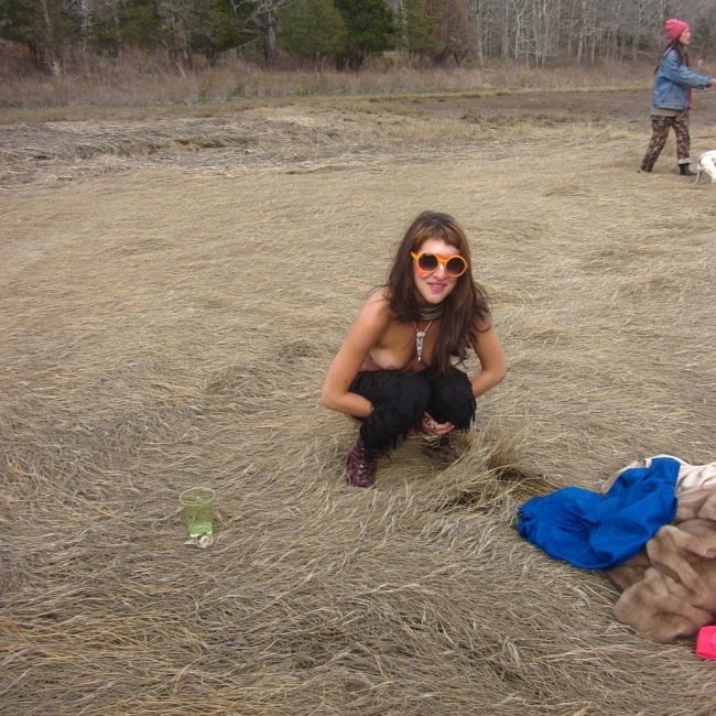 Girls Peeing 33