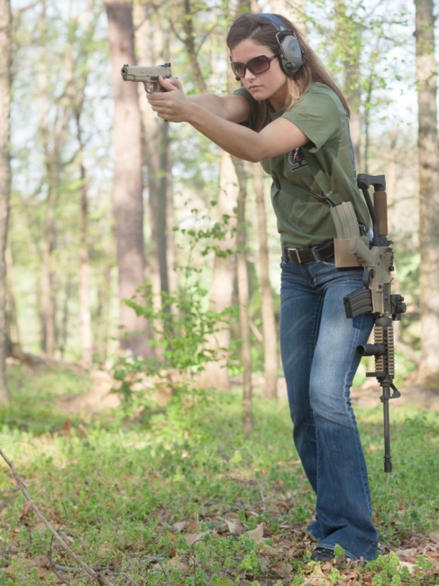 Girls With Guns 17