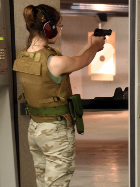 Girls With Guns 20