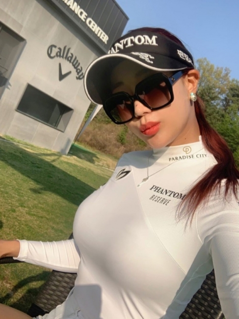 Golfing Girls 15