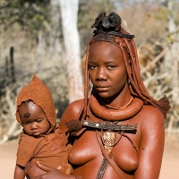 Himba_tribal_women_12