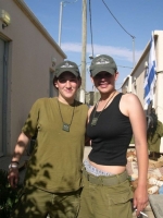 Israeli_army_chicks_04