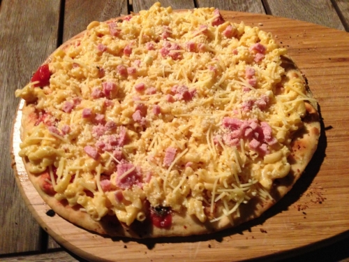 Mac N Cheese Pizza 03