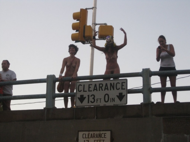Nude In Public 08