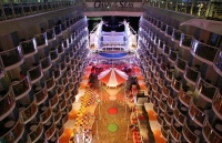 Oasis_of_the_seas_09