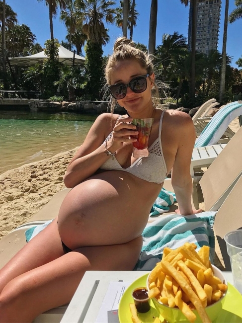 Pregnant 24