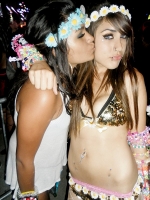 Raver Babes 02