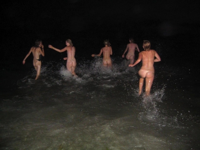 Skinny Dipping 13