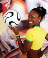 Soccer_girls_togo_08