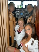 Stewardesses 02