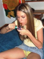 Stoner Chicks 09