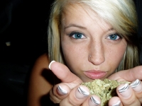 Stoner Chicks 05