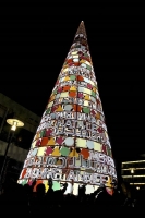 Unusual Christmas Trees 02