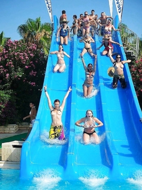 Water Park Perving 12