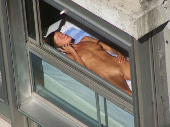 Window Voyeuring 28