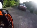 Absolute Fucktard Nearly Kills A Rider
