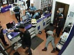 Bad Guy Tries To Rob A Store But The Cops Were Waiting For Him
