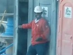 Building Site Toilet Prank
