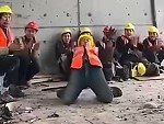 Construction Worker Is A Bloody Great Dancer
